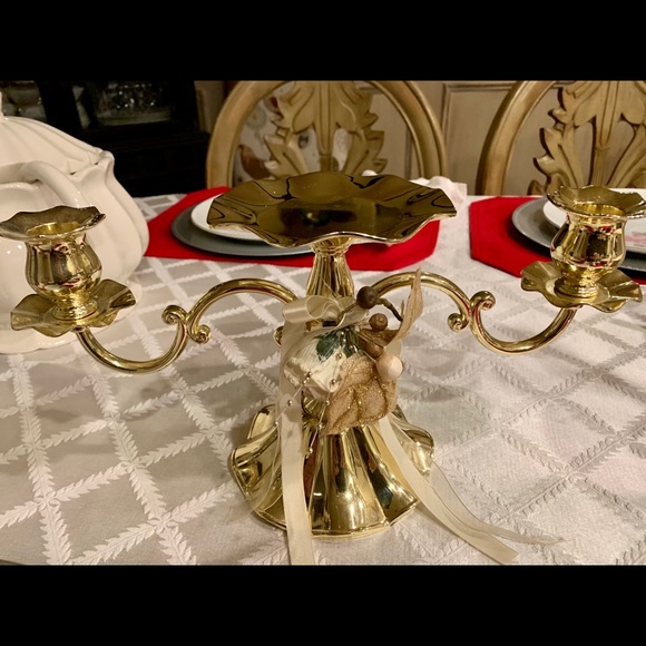 LN BEAUTIFUL BRASS CANDELABRA💕SHINY & POLISHED. NEVER NEED TO POLISH❤️ - Picture 8 of 11